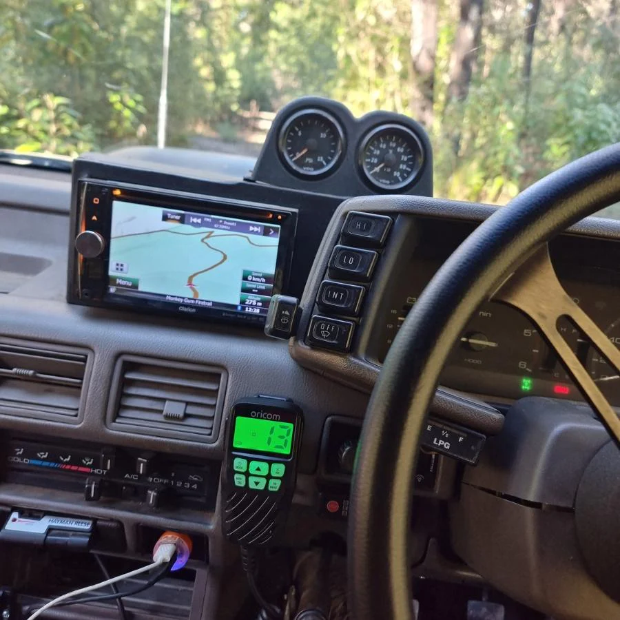 UHF360R 5 Watt UHF CB Radio with Controller Speaker Microphone and Instant Replay - Image 8