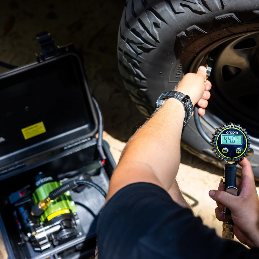 AIR30 Portable Air Compressor with Heavy Duty Case - Image 7