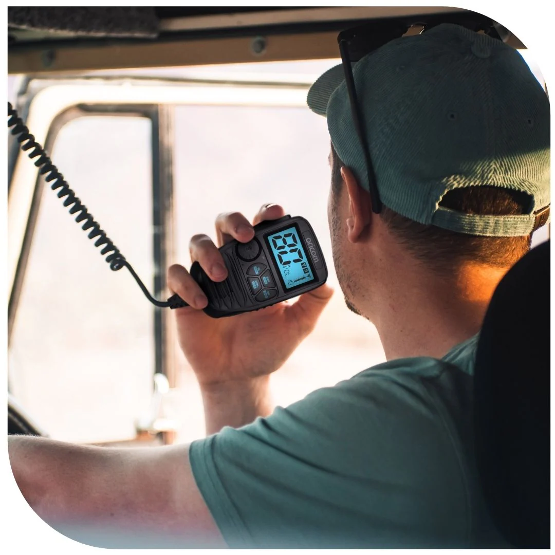 DTX4200XP IP54 Dual Receive UHF CB Radio - Image 14