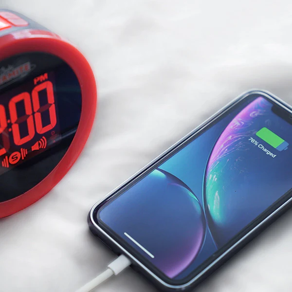 WNS80 Wake 'N' Shake Loud Alarm Clock with Shaker - Image 7